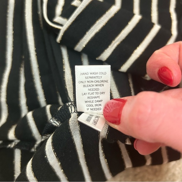 Express Black Striped Embroidered Rhinestone Turtleneck Long sleeve Top - Picture 11 of 12